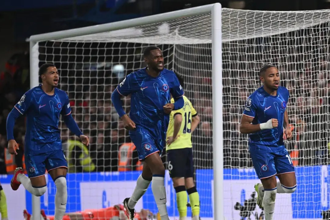 开云体育平台APP-包含切尔西客场被莱斯特城逼平，困境仍不减的词条