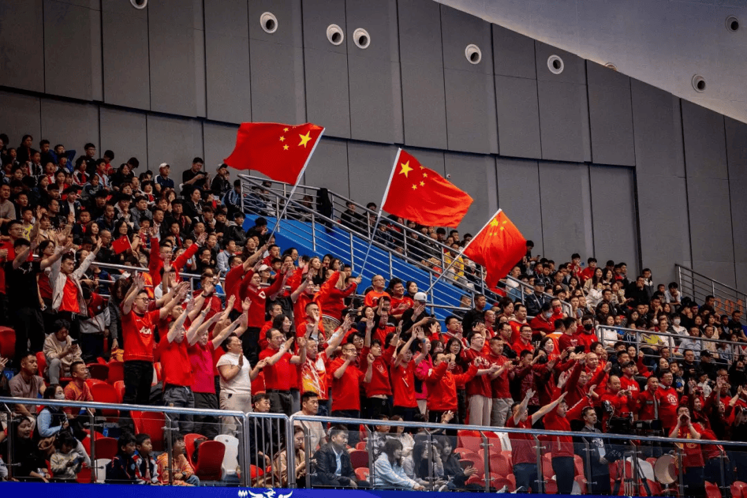 开云平台-关于体育界瞩目的赛事即将揭幕，女子足球队备战的信息