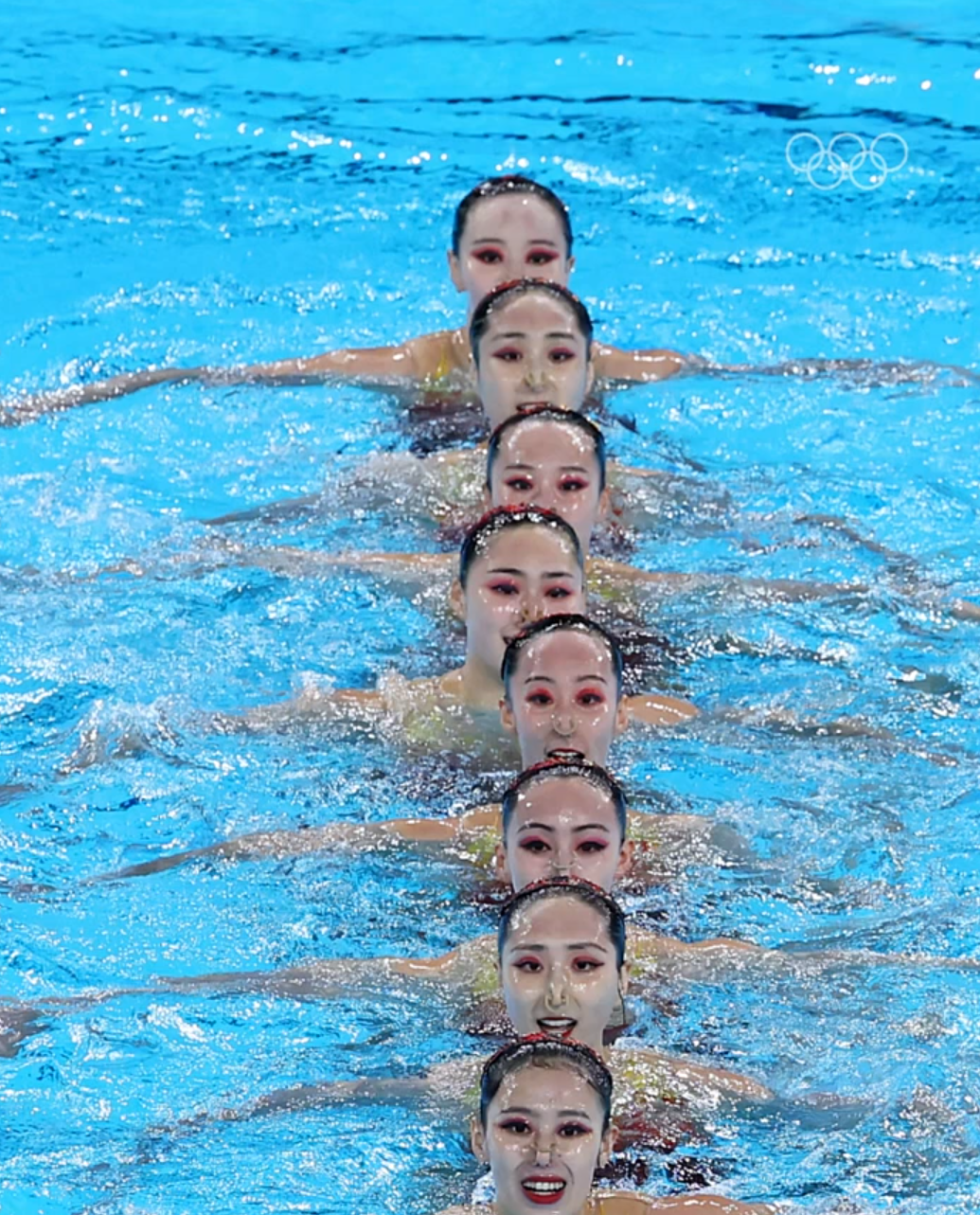 日本选手惊艳表演！获得花样游泳金牌