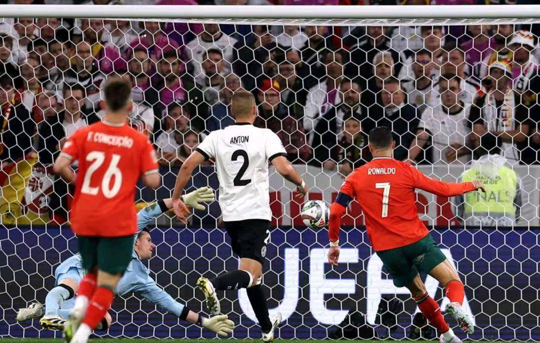 德国队实现逆转，晋级欧预赛半决赛的简单介绍