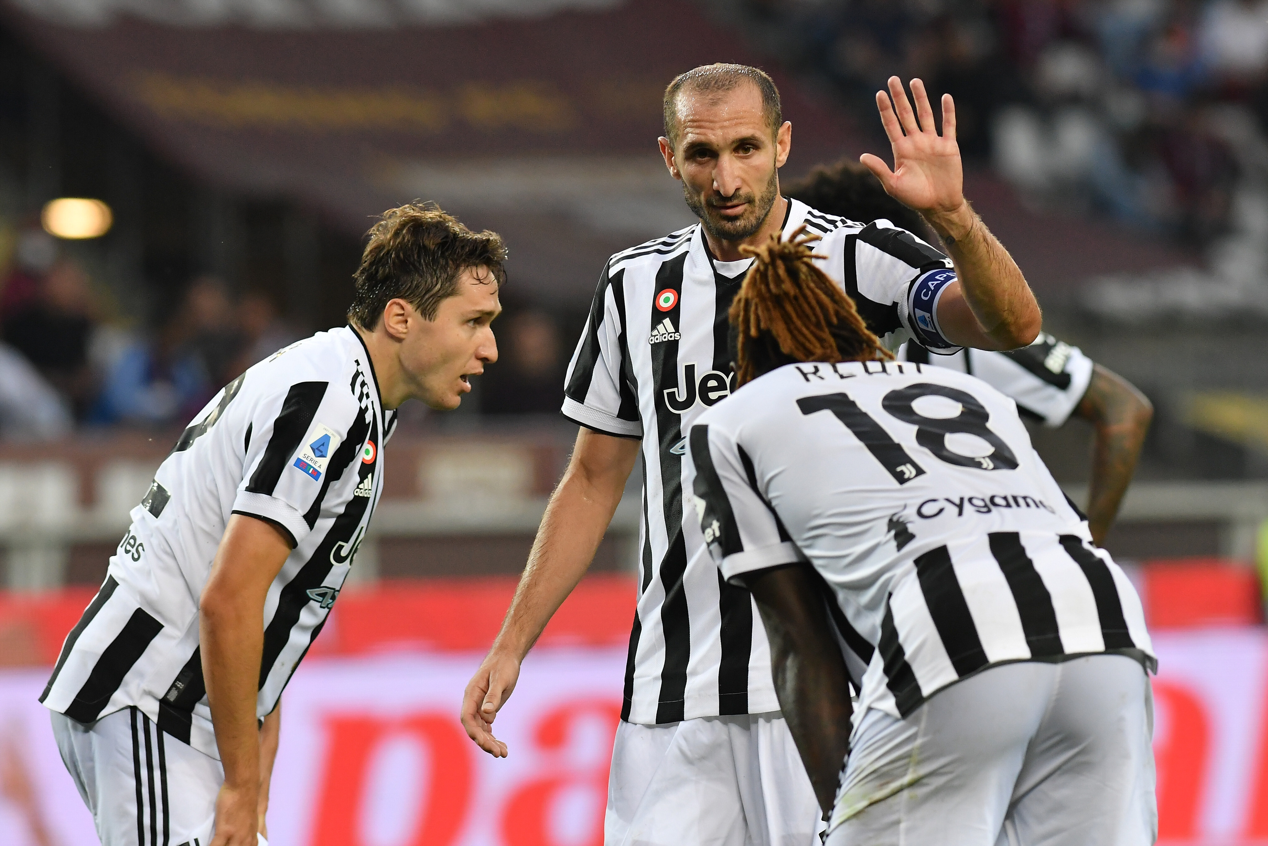 今晚焦点：尤文绝杀，官方公布名单的简单介绍