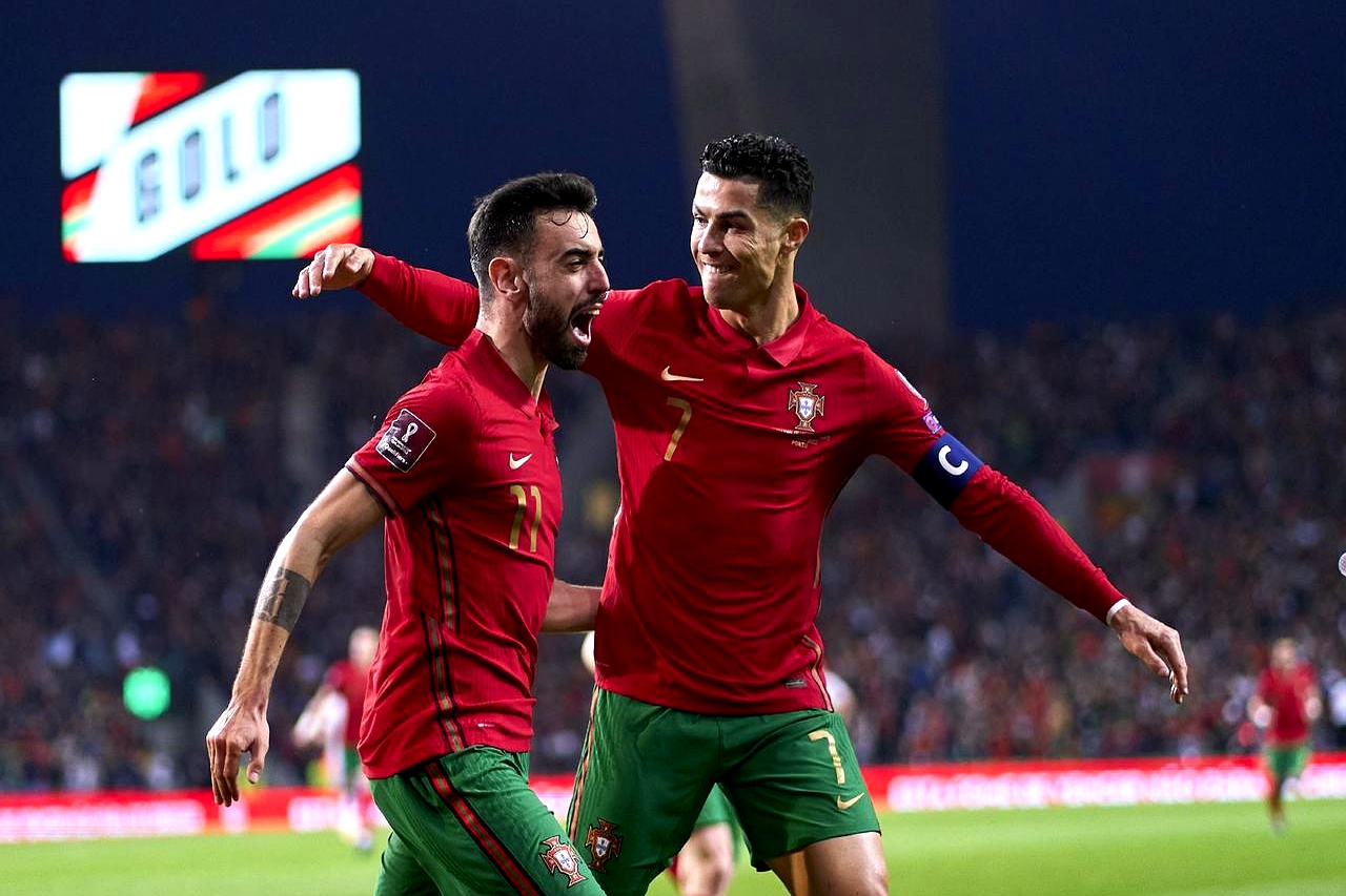 包含法国队绝杀英格兰，C罗乌龙送礼中超的词条