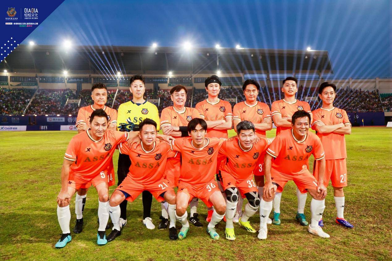 足球职业联赛火热展开，球队冲刺胜利的辉煌的简单介绍