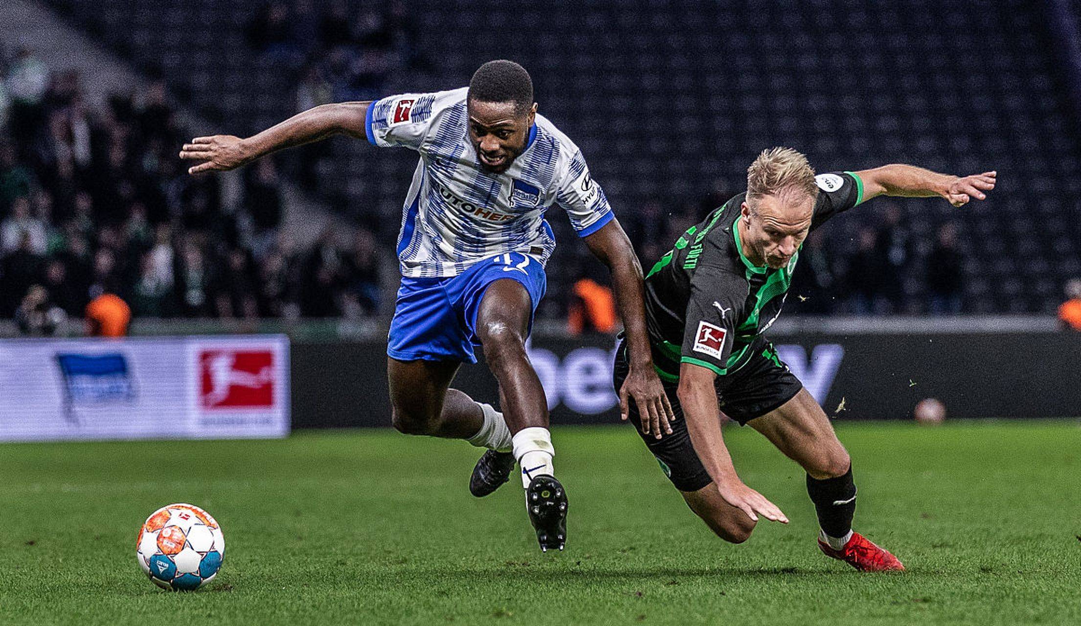 关于欧预赛瑞典迎战乌拉圭，力求主场取胜的信息