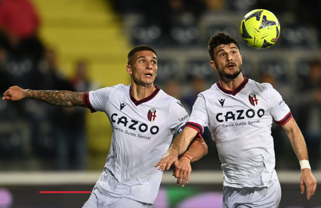 包含萨索洛击败博洛尼亚，保持保级希望的词条