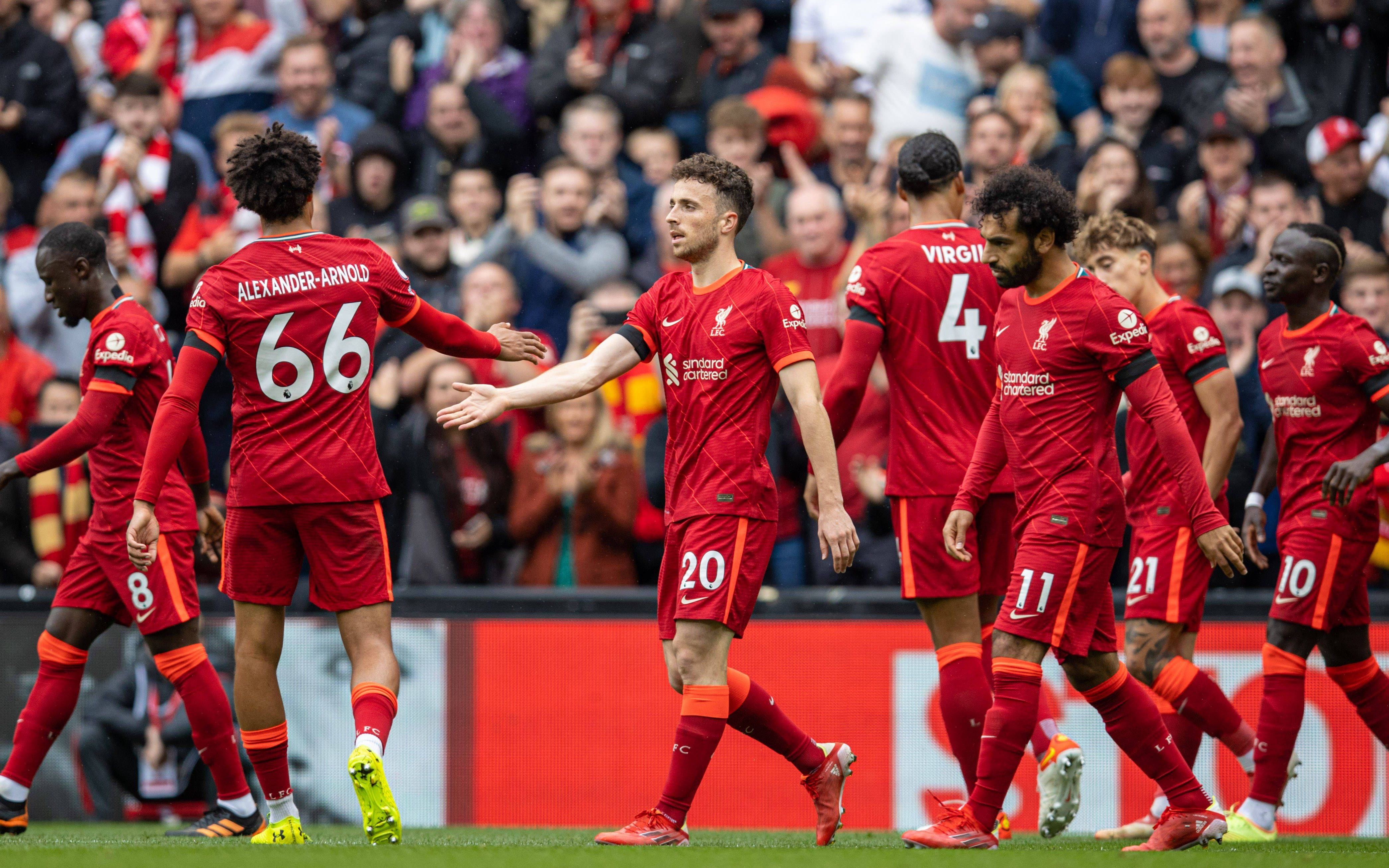 利物浦队长成功复出,为球队带来稳定防守的简单介绍 利物浦队长成功复出,为球队带来稳定防守的简单介绍