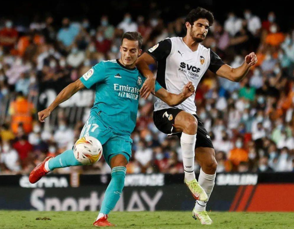 开云平台-瓦伦西亚连续客场作战，遭遇两连败境的简单介绍