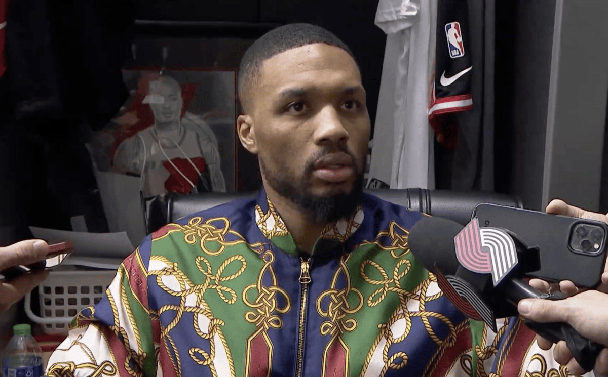 开拓者横扫尼克斯，利拉德狂砍35分