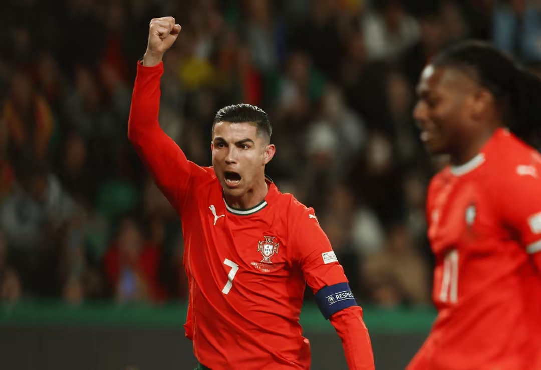 开云体育中国-荷兰绝地反击罗马，C罗统治全场的简单介绍