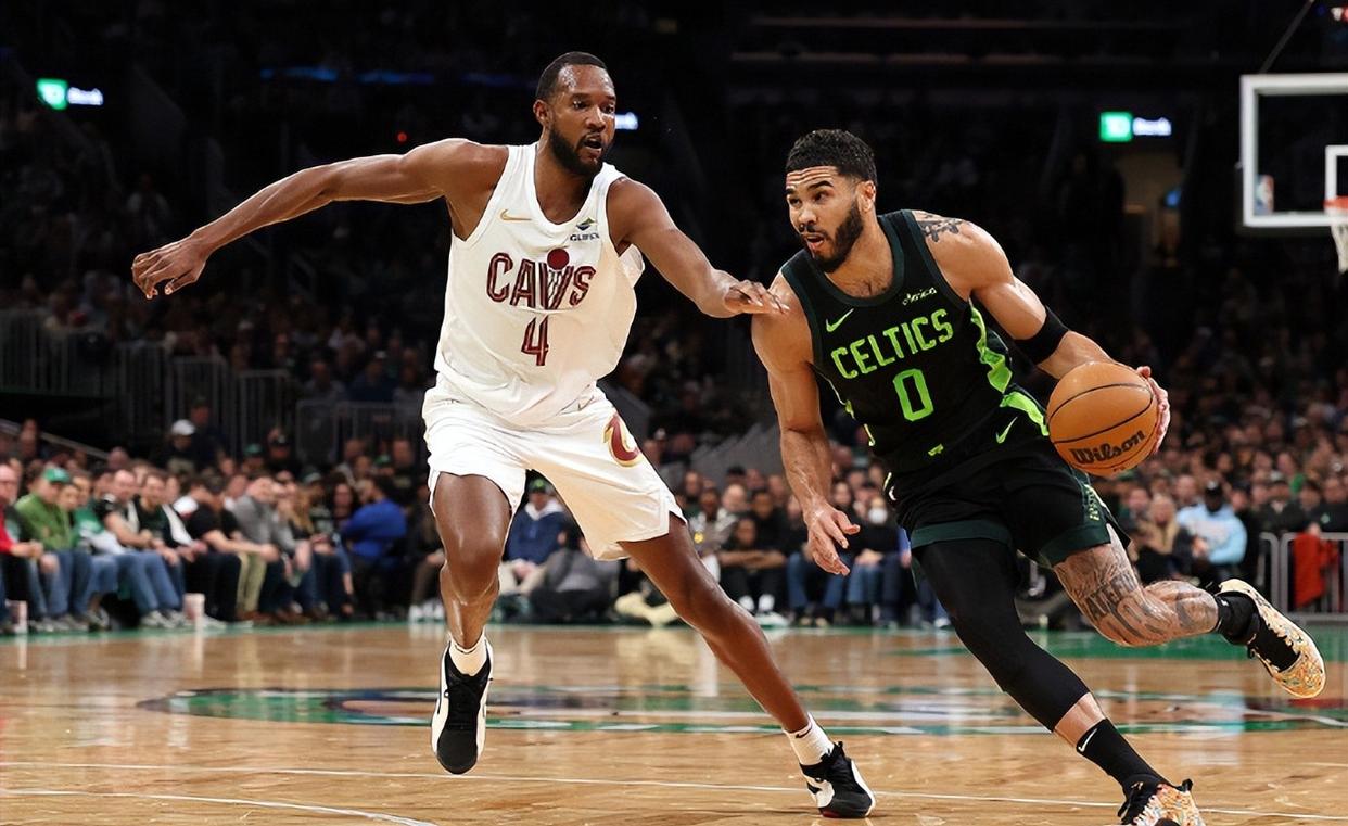 包含骑士险胜奇才，凯尔特人豪取九连胜的词条