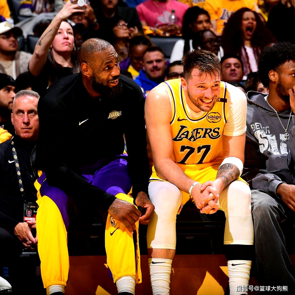 开云APP-关于火箭再负湖人，遭遇六连败的信息