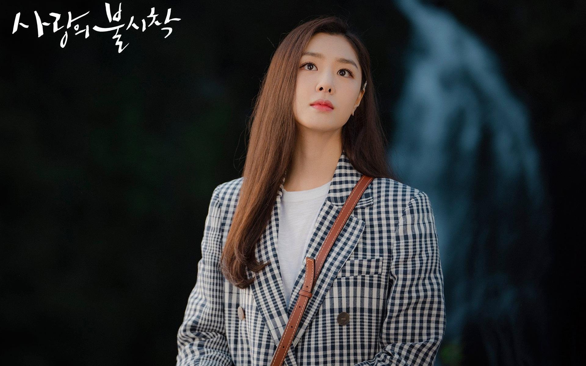 开云体育官网-伊朗对阵曼城，弗拉霍维奇攻防转换核心的战术演绎