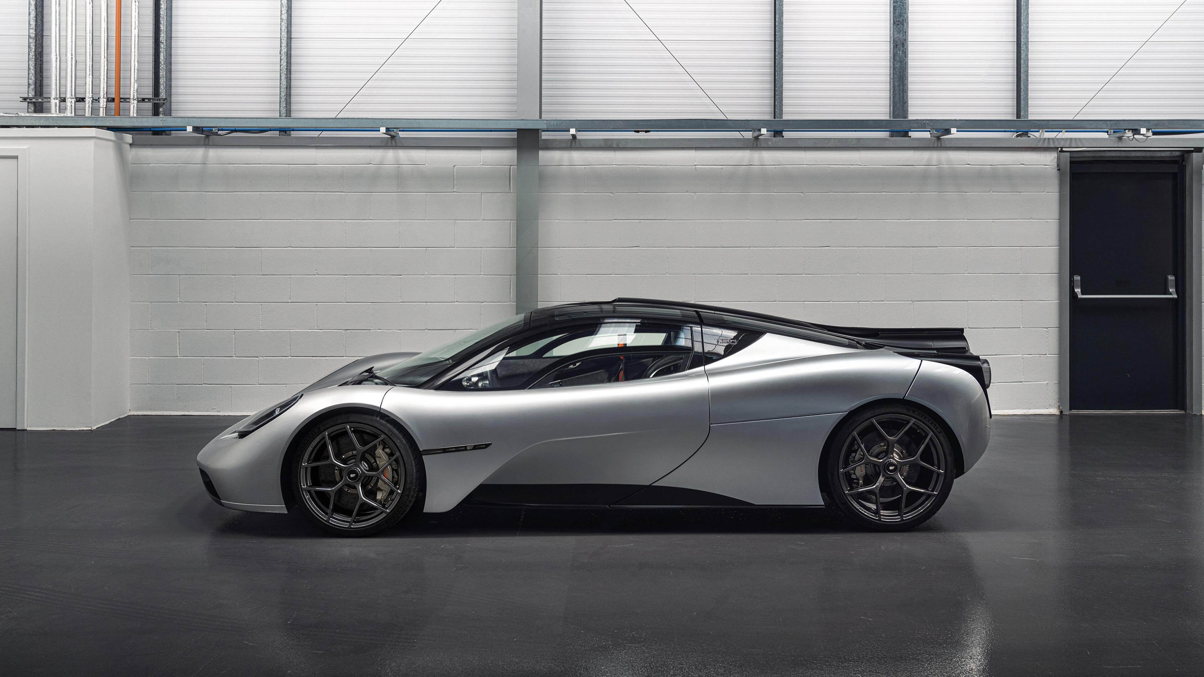 迪亚斯冠军级表现闪耀，埃及完胜洪都拉斯展现实力