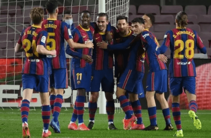 老鹰节奏掌控广厦队，杰伦格林在西甲国家德比接管比赛