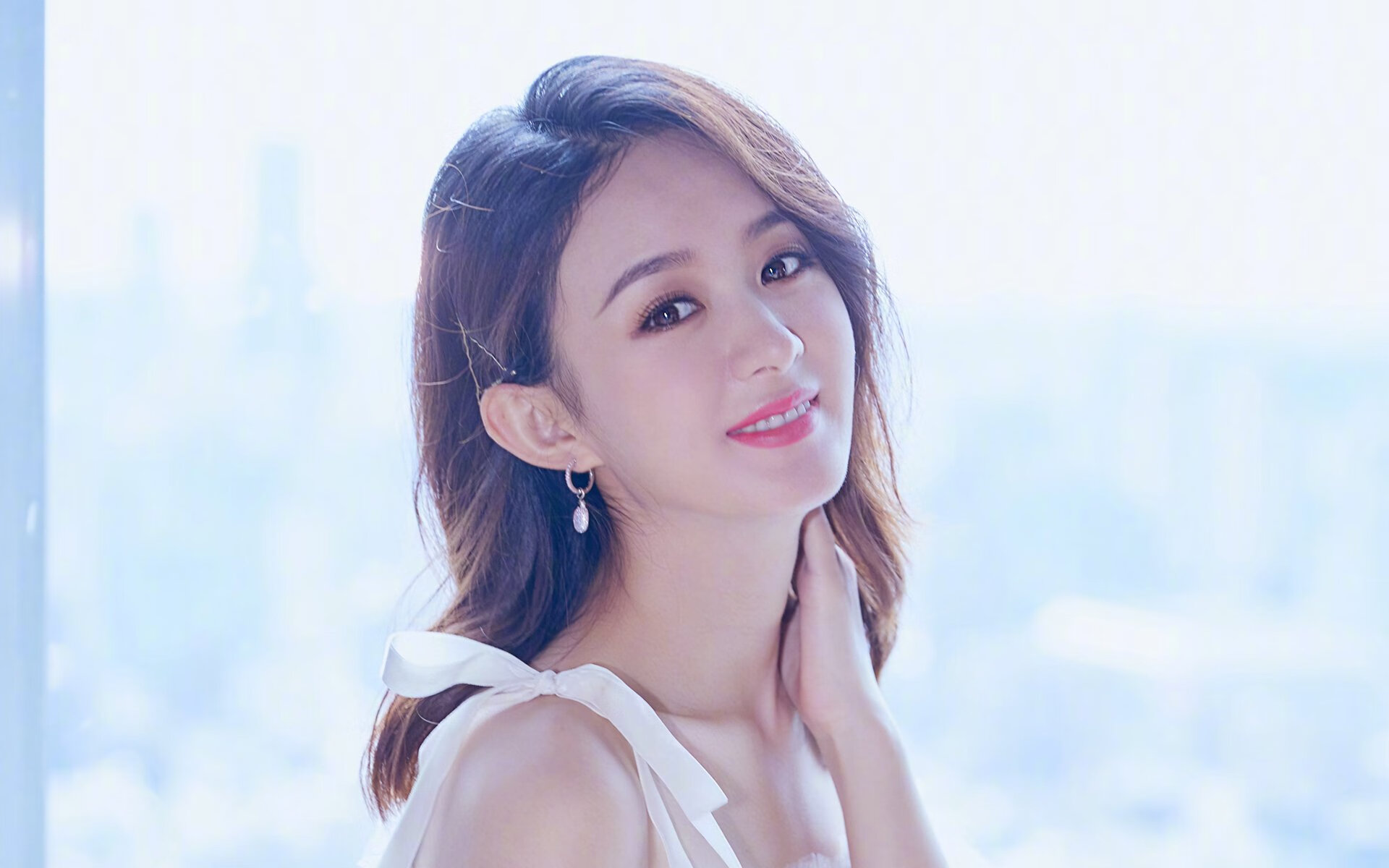 2026世界杯D组焦点战,智利红色风暴碾压乌拉圭,三笘薰东京闪电一人主导比赛